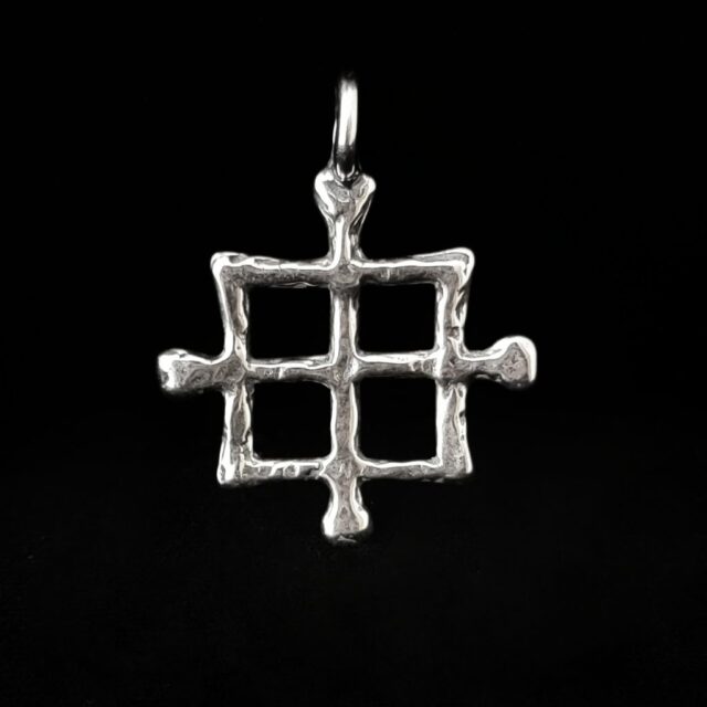 St Magnus Cross by McKeown 97279