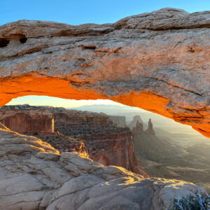 Sunrise at Mesa Arch by Iris Yang