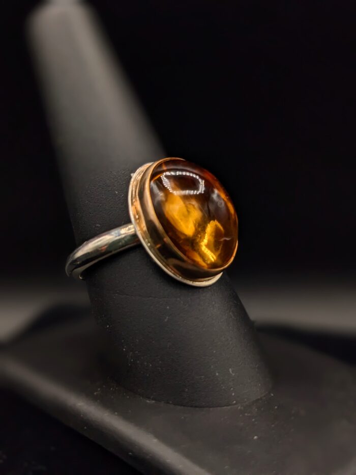 Oval Citrine Ring by Robin Hanna RH031 - Image 2