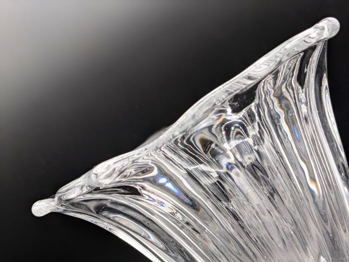 Clear Datura Vase by George Averbeck - Image 2