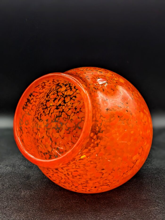 Small Orange Vase by George Averbeck - Image 2