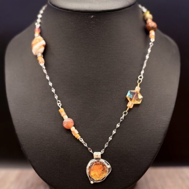 Maple Chai Necklace by Sharon Gilham scs122n