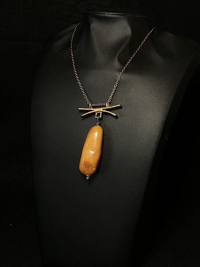 Baltic Amber Necklace by Deanne McKeown DMK5053