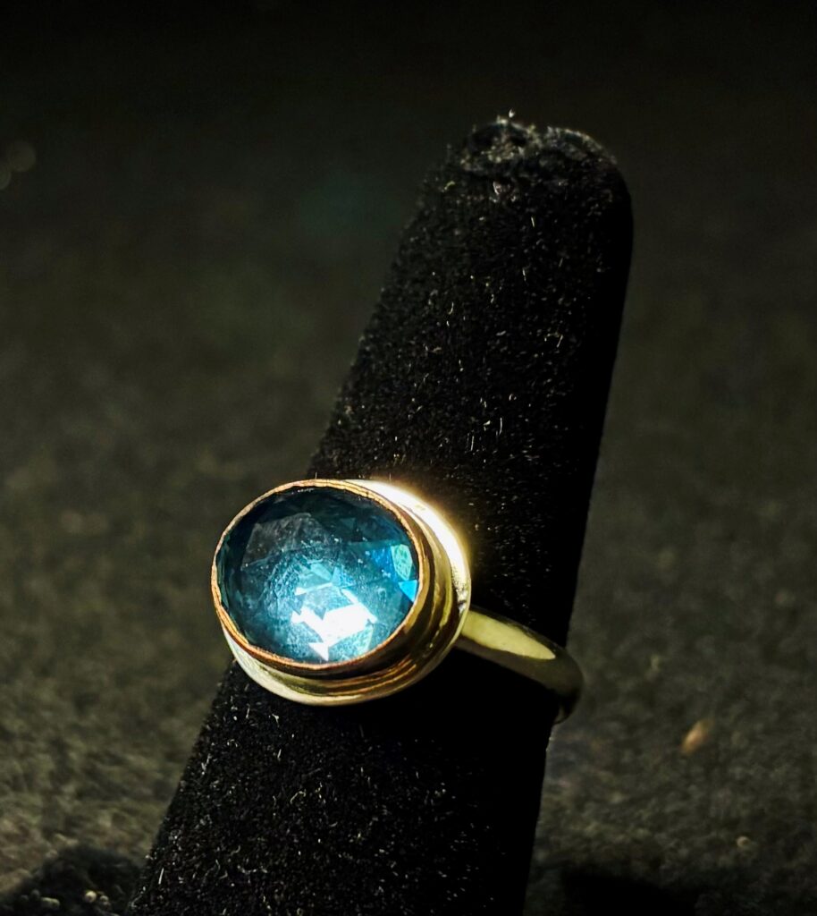 London Blue Topaz by Robin Hanna RH144