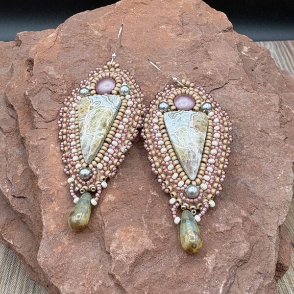Crazy Lace Agate and Dusty Rose Glass Earrings by Sue Horine SHE62