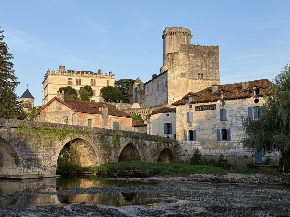 FRANCE! Discovering the terroir of the Dordogne Clay Workshop
